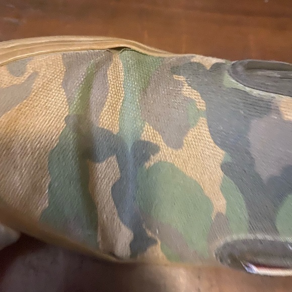 Custom Vans - Picture 6 of 6